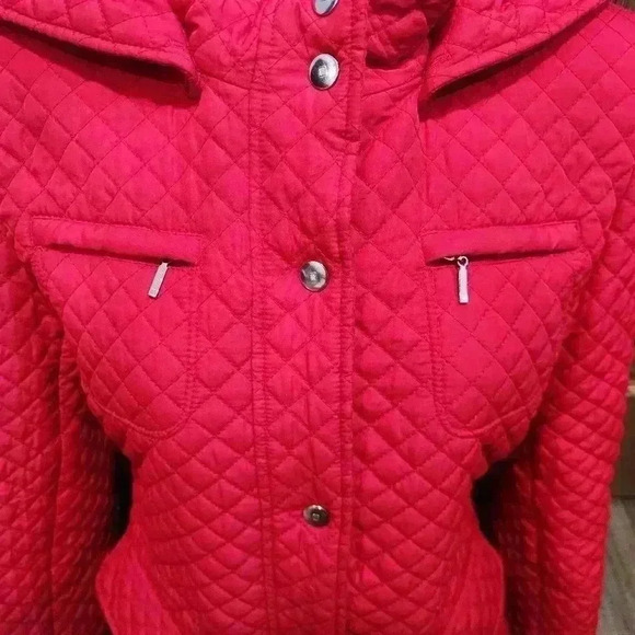 St Johns Bay Women's Red Diamond Quilted Coat Jacket Size Medium With Hood - Picture 2 of 5